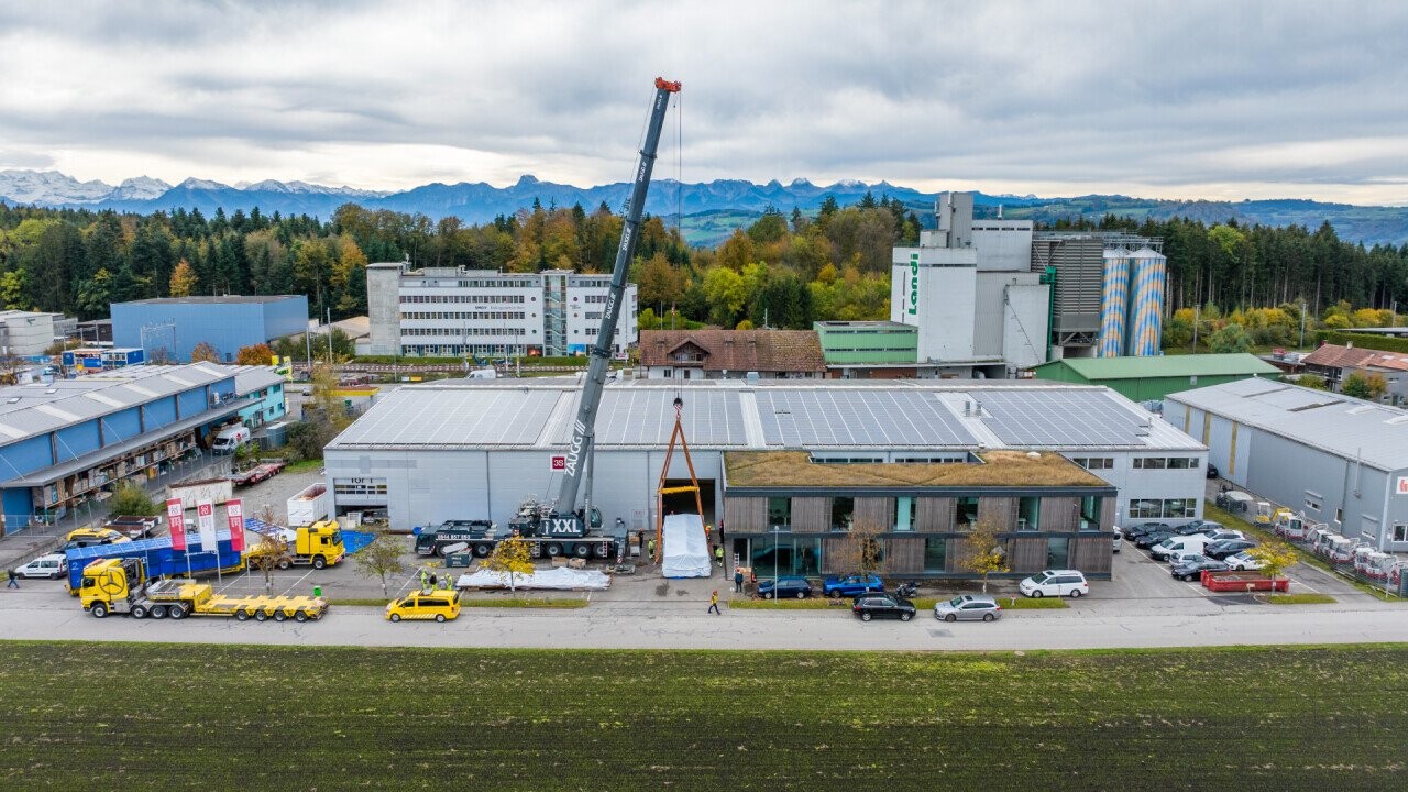 La ligne de production la plus moderne d'Europe pour les modules solaires à intégration de surface est en cours de construction à Worb (BE).