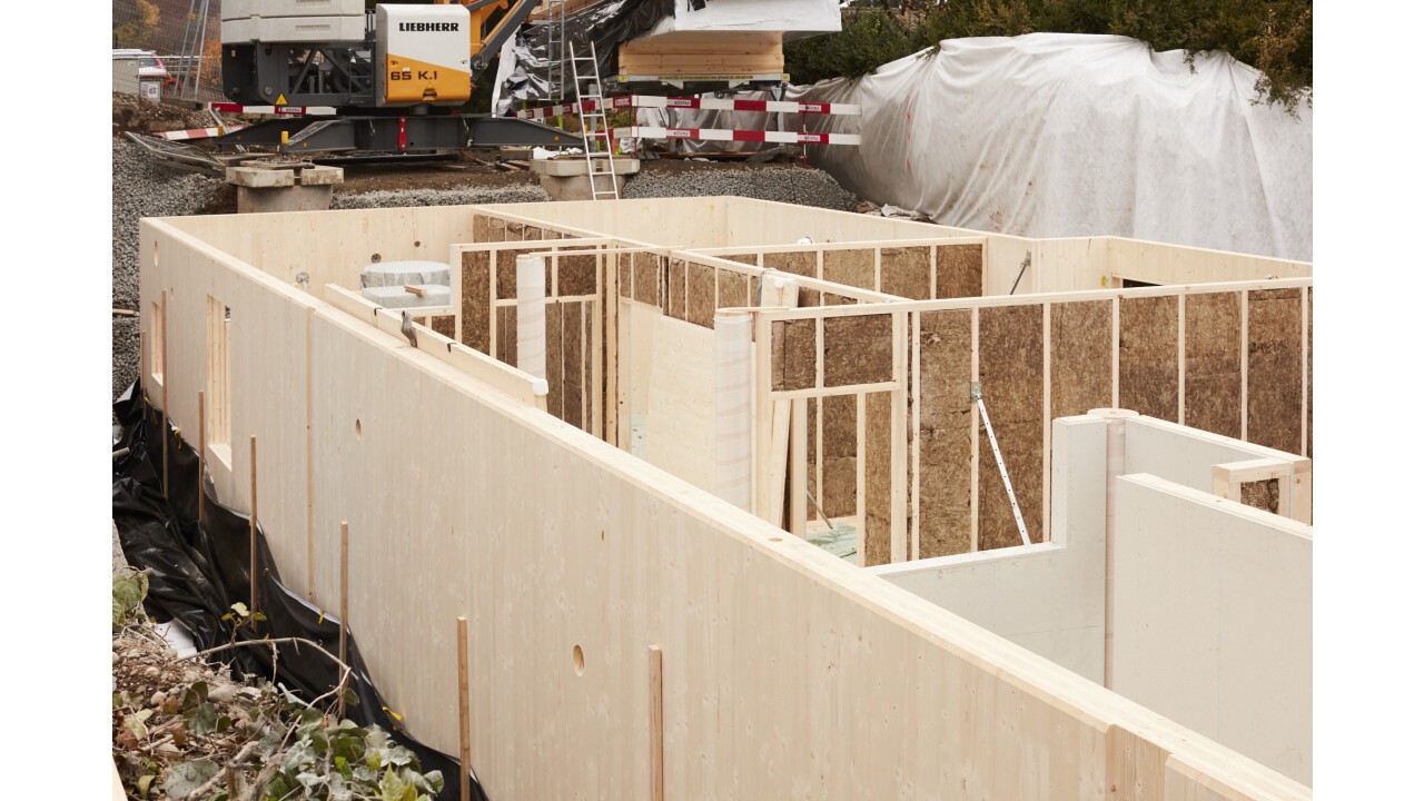 Sous-sol en bois - En construction, vue