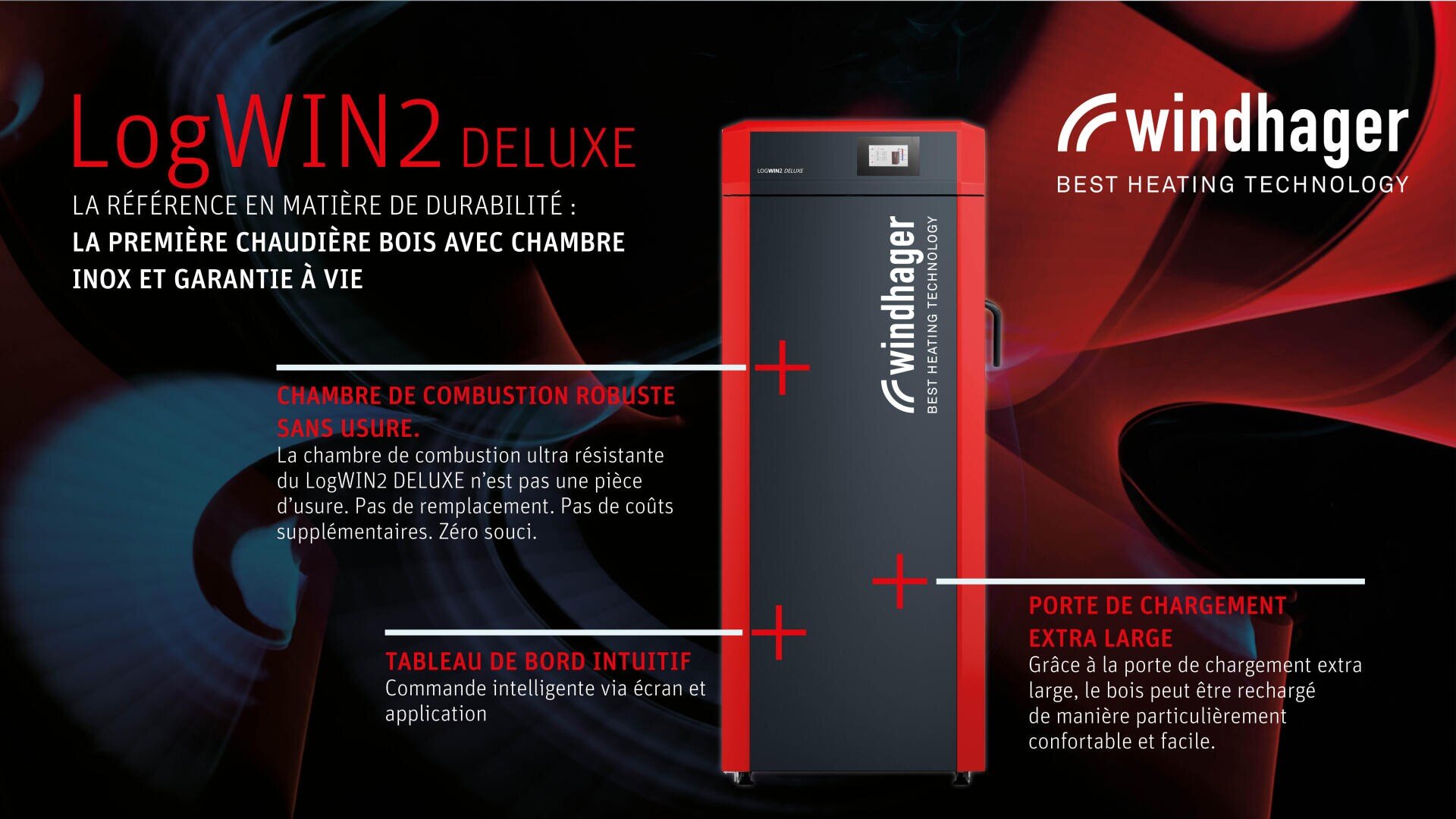 Une chaudière à bois Windhager LogWIN2 Deluxe noire et rouge se tient debout, avec des caractéristiques étiquetées en français mettant en évidence sa chambre de combustion robuste, son panneau de commande intuitif et sa grande porte de chargement. Le logo Windhager se trouve en haut à droite.