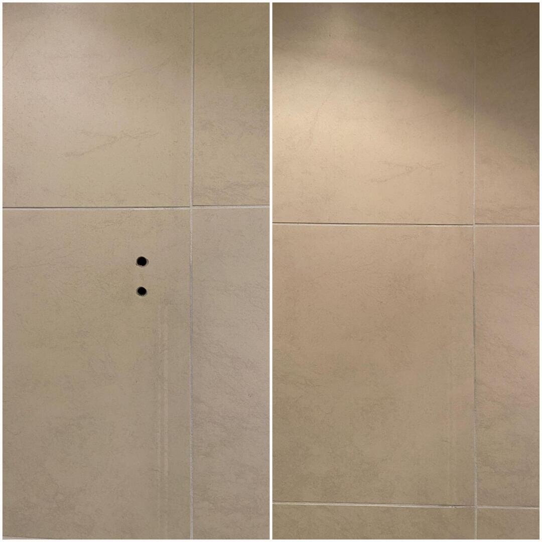 Die linke Seite zeigt zwei kleine Löcher in einer Fliese, während die rechte Seite eine ähnliche Wand ohne Löcher zeigt.
