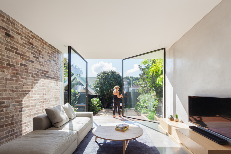 Pivotante / D House - Marston Architects ©Katherine Lu