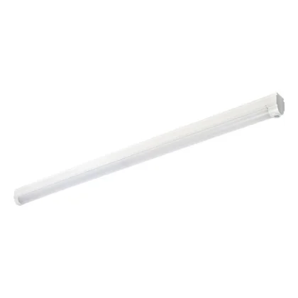 Eine weiße, rechteckige LED-Röhrenleuchte mit schlankem, minimalistischem Design, die vor einem schlichten weißen Hintergrund gezeigt wird.